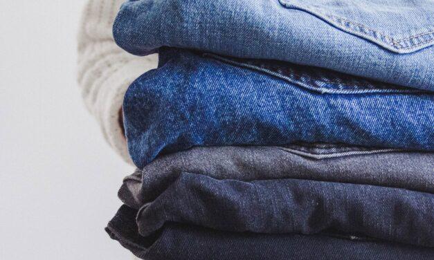 Slim Fit And Regular Fit Jeans: Detailed Differences