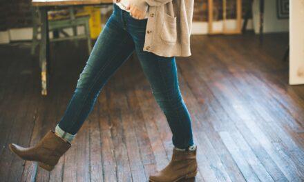 How To Tell If A Pair Of Jeans Will Fit; 4 Simple Tips.
