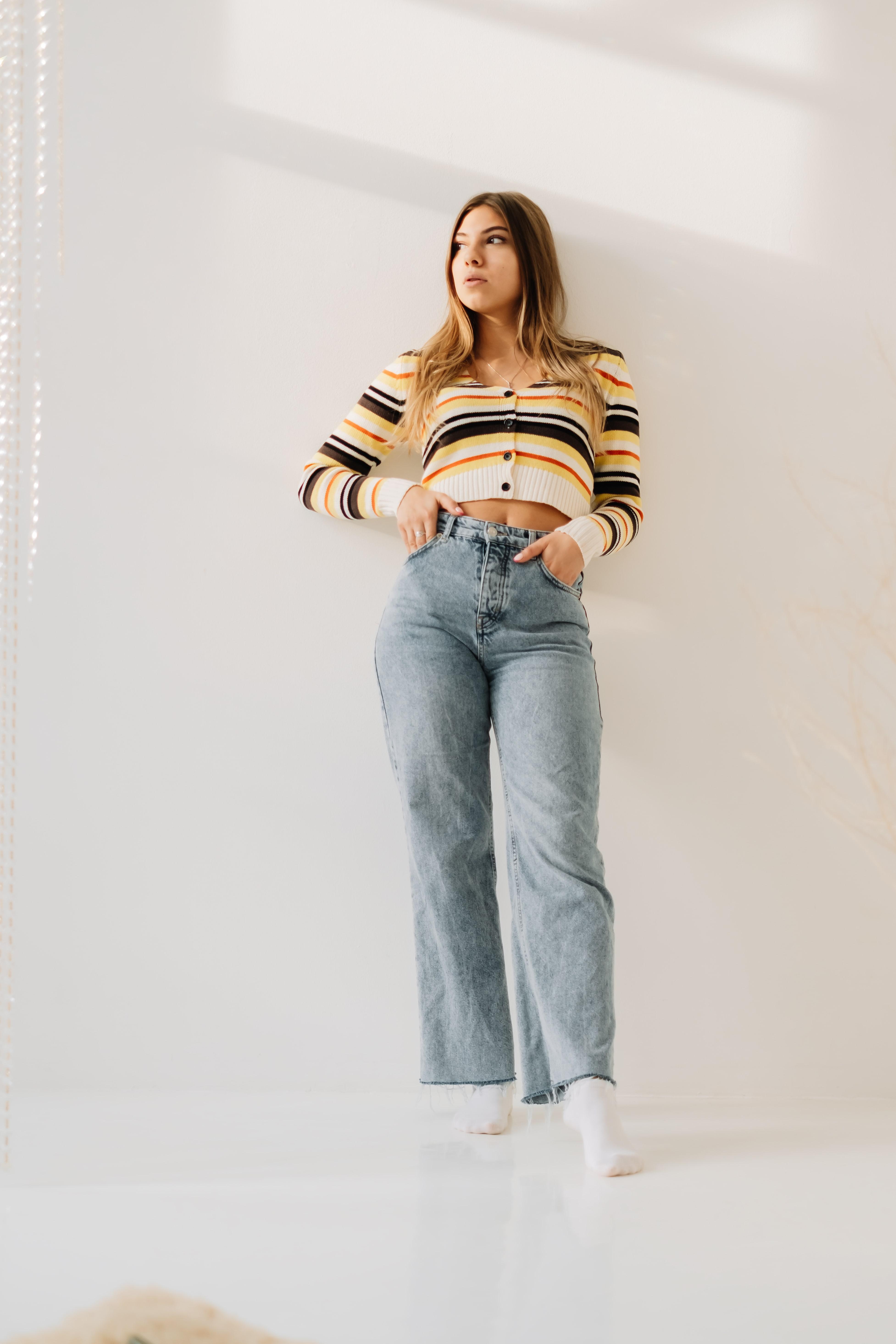 Why Wide Leg Jeans Are Trending